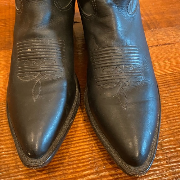 Men’s TONY LAMA WESTERN BOOTS, black stallion leather, 7920, size 9-1/2 D - Picture 8 of 12